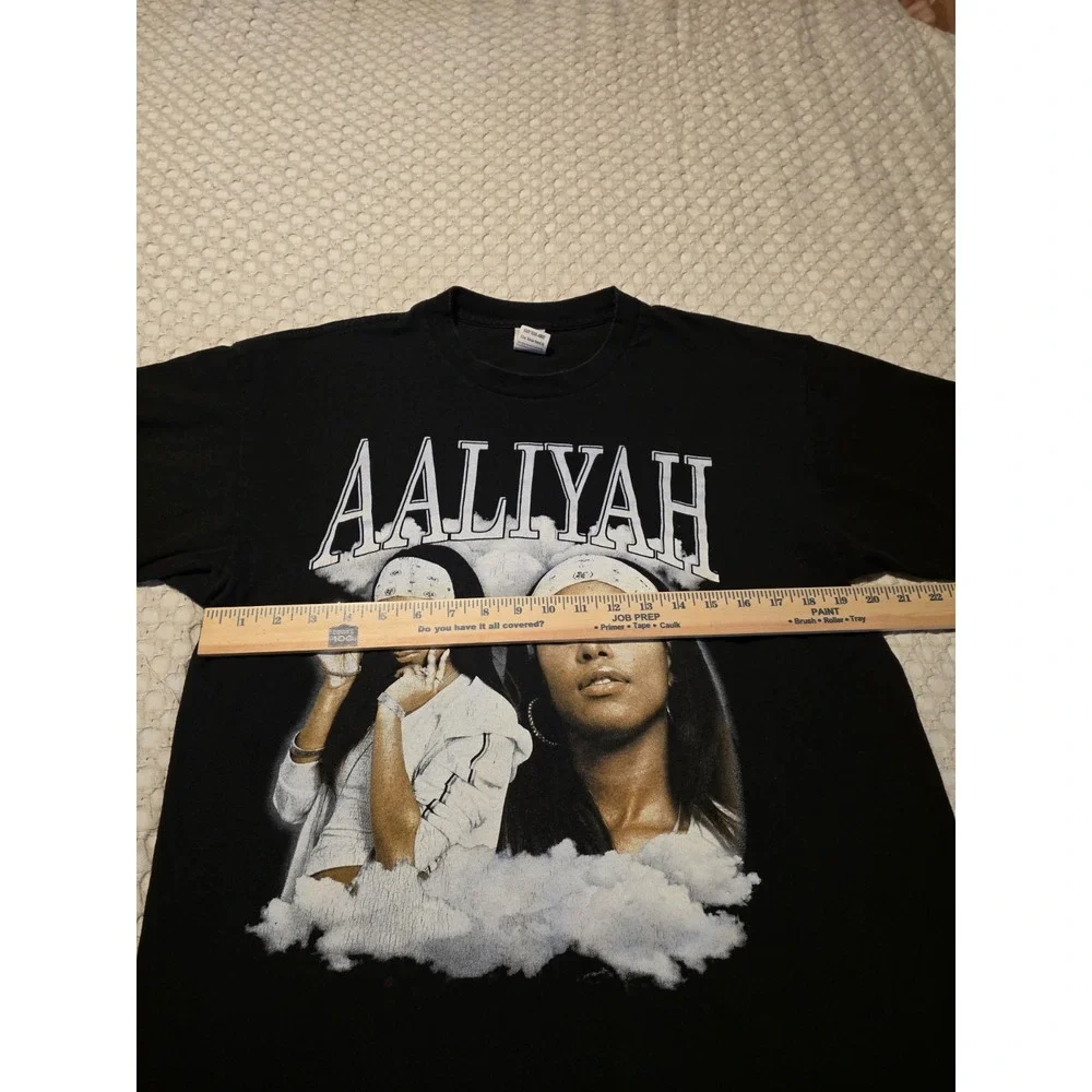 Aaliyah graphic T‎ Shirt Mens Large